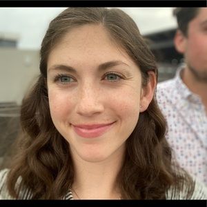 Meet your Posher, Dana